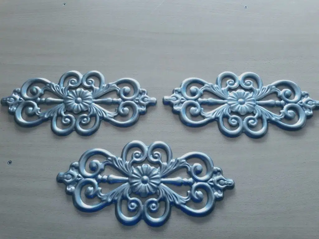 Cast flower rosette CD-104 Rosettes, Flowers & Cast Décor — Deco Blossom Kenya