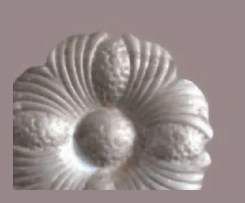F200 Rosettes, Flowers & Cast Décor Cast décor, metallic — Deco Blossom Kenya