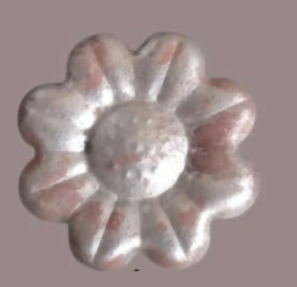 F75 Rosettes, Flowers & Cast Décor Cast décor, metallic — Deco Blossom Kenya