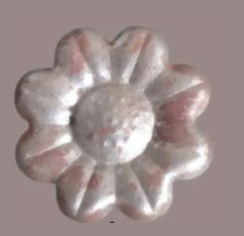F75 Rosettes, Flowers & Cast Décor Cast décor, metallic — Deco Blossom Kenya