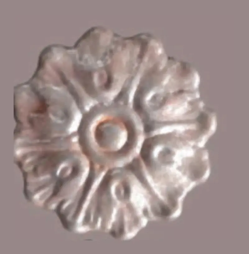 L230 Rosettes, Flowers & Cast Décor Cast décor, metallic — Deco Blossom Kenya