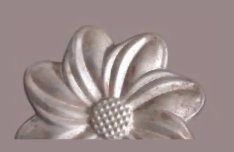 L256 Rosettes, Flowers & Cast Décor Cast décor, metallic — Deco Blossom Kenya
