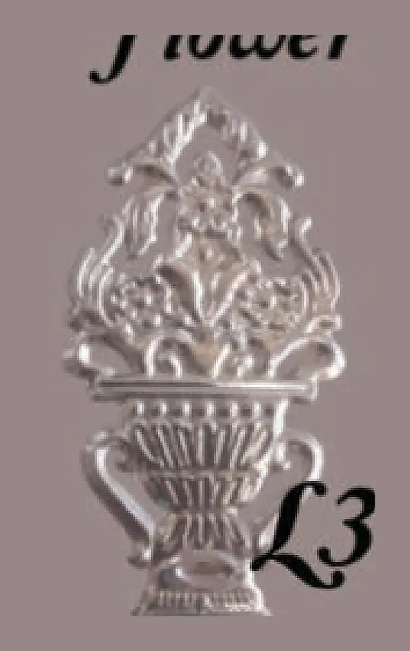 L39 Rosettes, Flowers & Cast Décor Cast décor, metallic — Deco Blossom Kenya