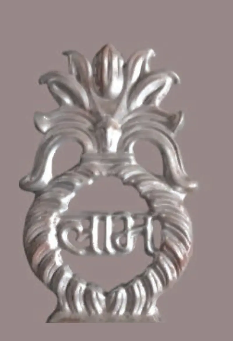 L53 Rosettes, Flowers & Cast Décor Cast décor, metallic — Deco Blossom Kenya
